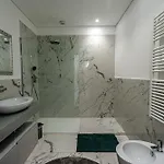 Urban Marble Apartment *