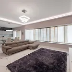Apartment Urban Marble *