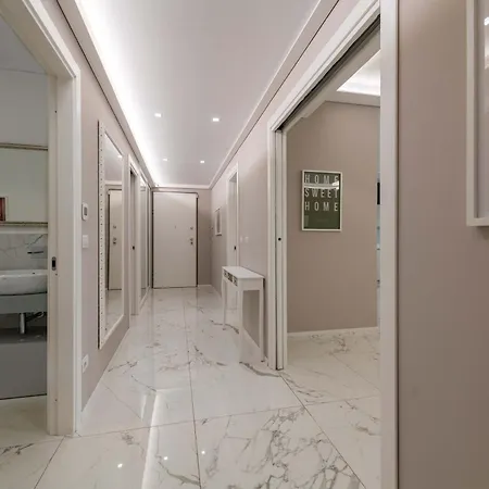 Apartment Urban Marble *