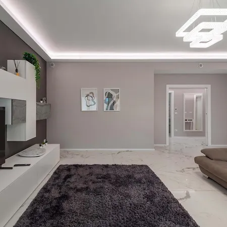 Urban Marble Apartment