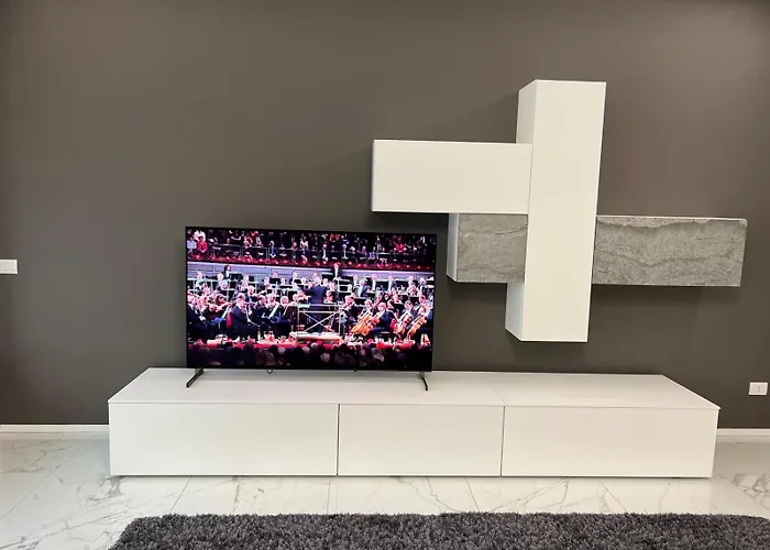 Urban Marble Apartment