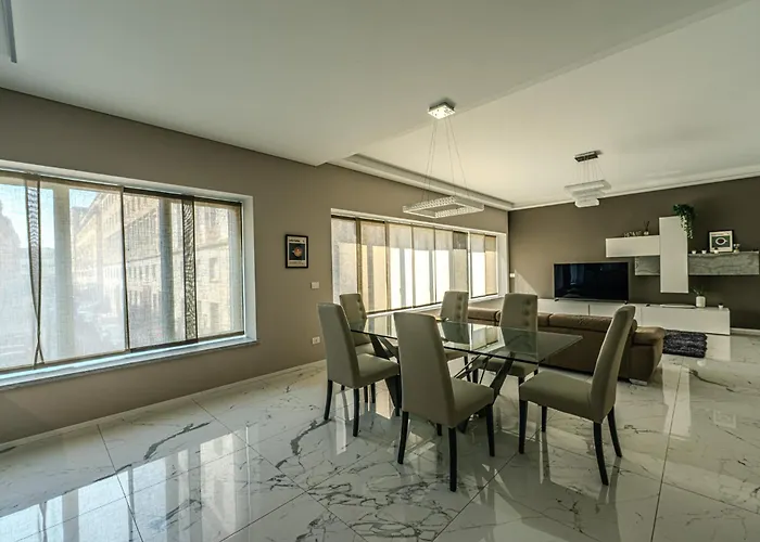 Urban Marble Apartment