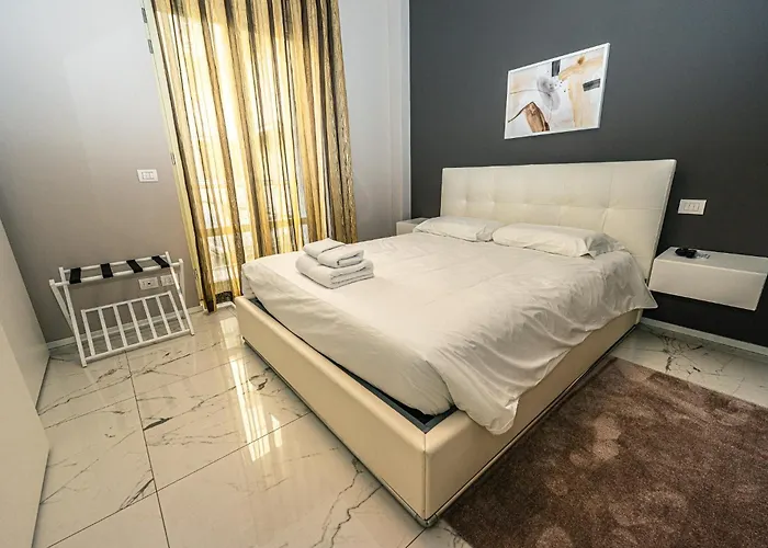 Urban Marble Apartment Turin