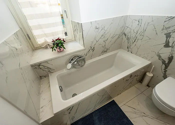 Urban Marble Apartment